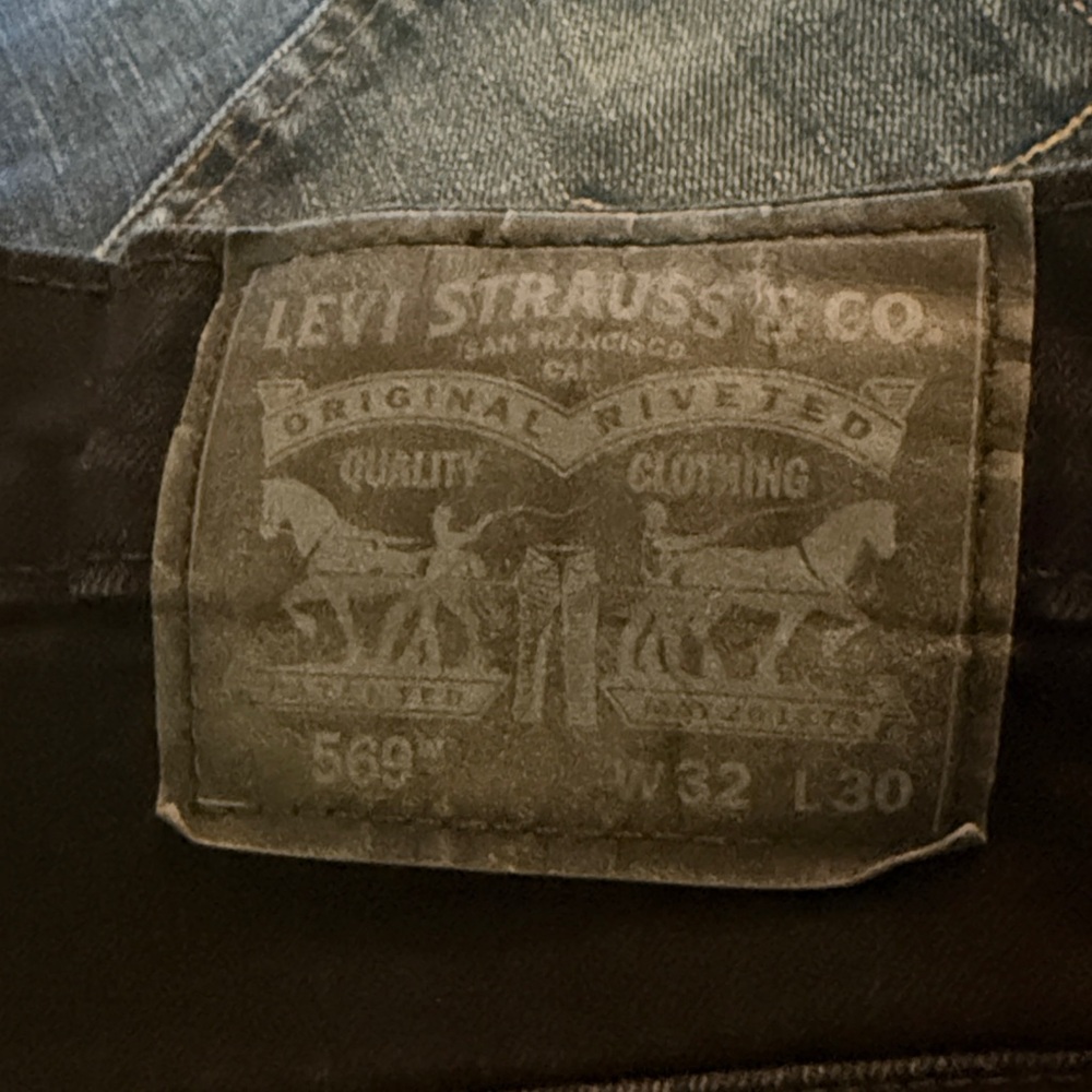 Levi's Men's Dark Gray Relaxed Jeans